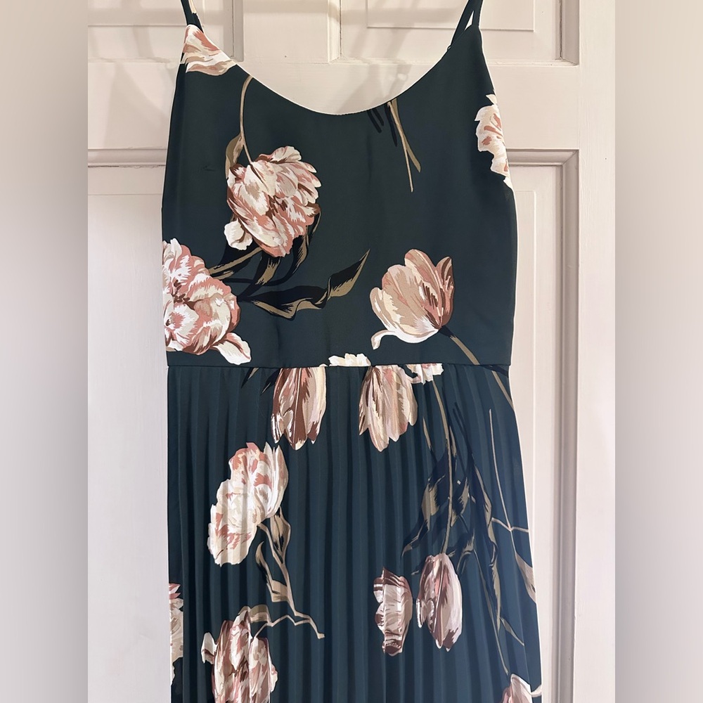 A New Day Dark Green Floral Pleated Midi Dress with Pink Blooms Small NWT - Picture 2 of 6